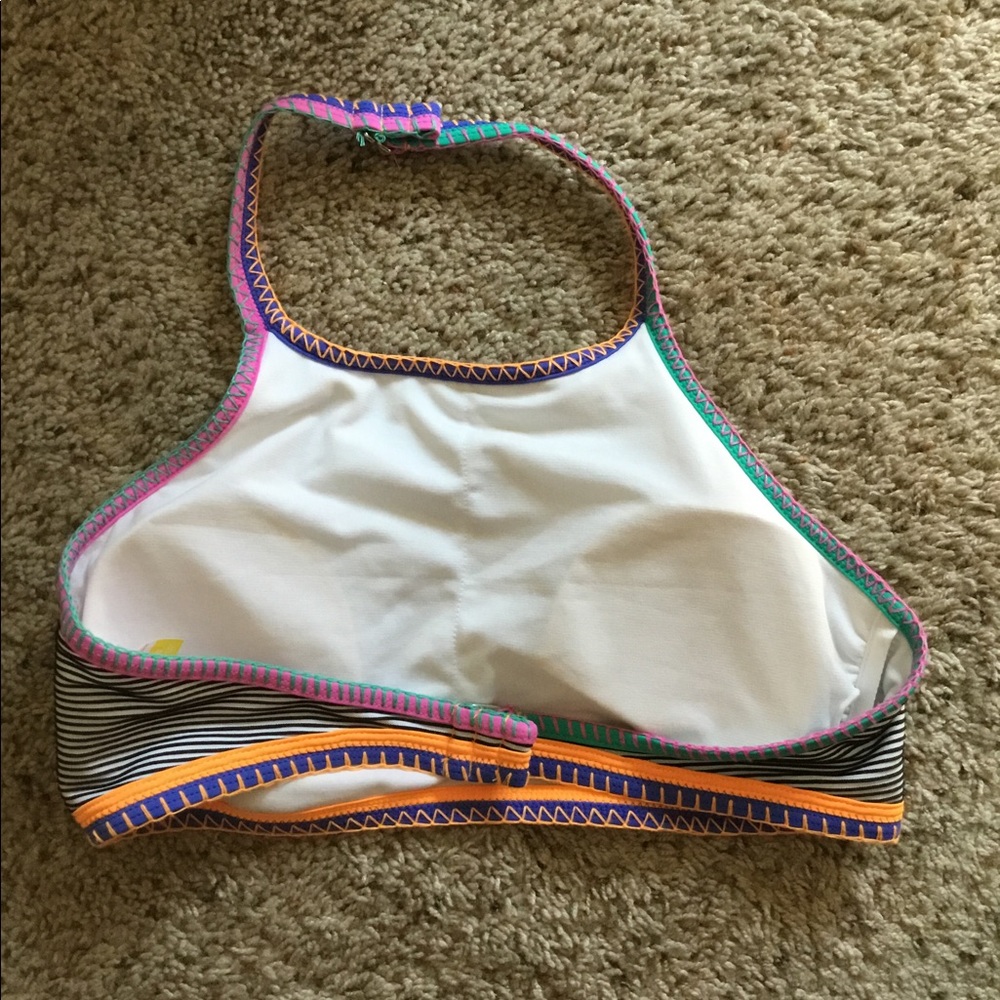 Swimsuit - Picture 2 of 4